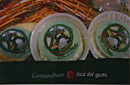 Azienda Agricola Riccitelli in Artena, produzione propria di latte e formaggi AZIENDA AGRICOLA RICCITELLI