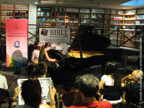 Foto saggio musica classica 2009 presso BIBLI